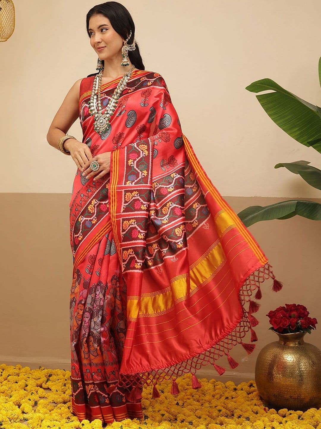 Silk Land Ethnic Motifs Printed Zari Silk Blend Patola Saree thumbnail 4