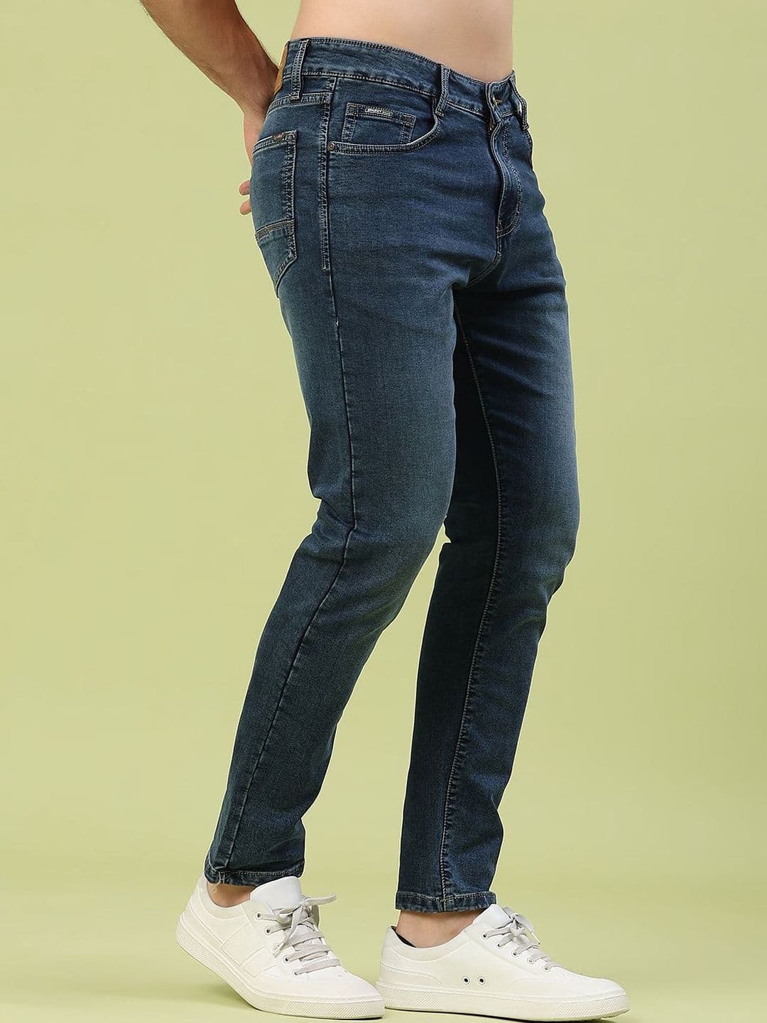 V-Mart Men Skinny Fit Mid-Rise Light Fade Cotton Jeans thumbnail 6