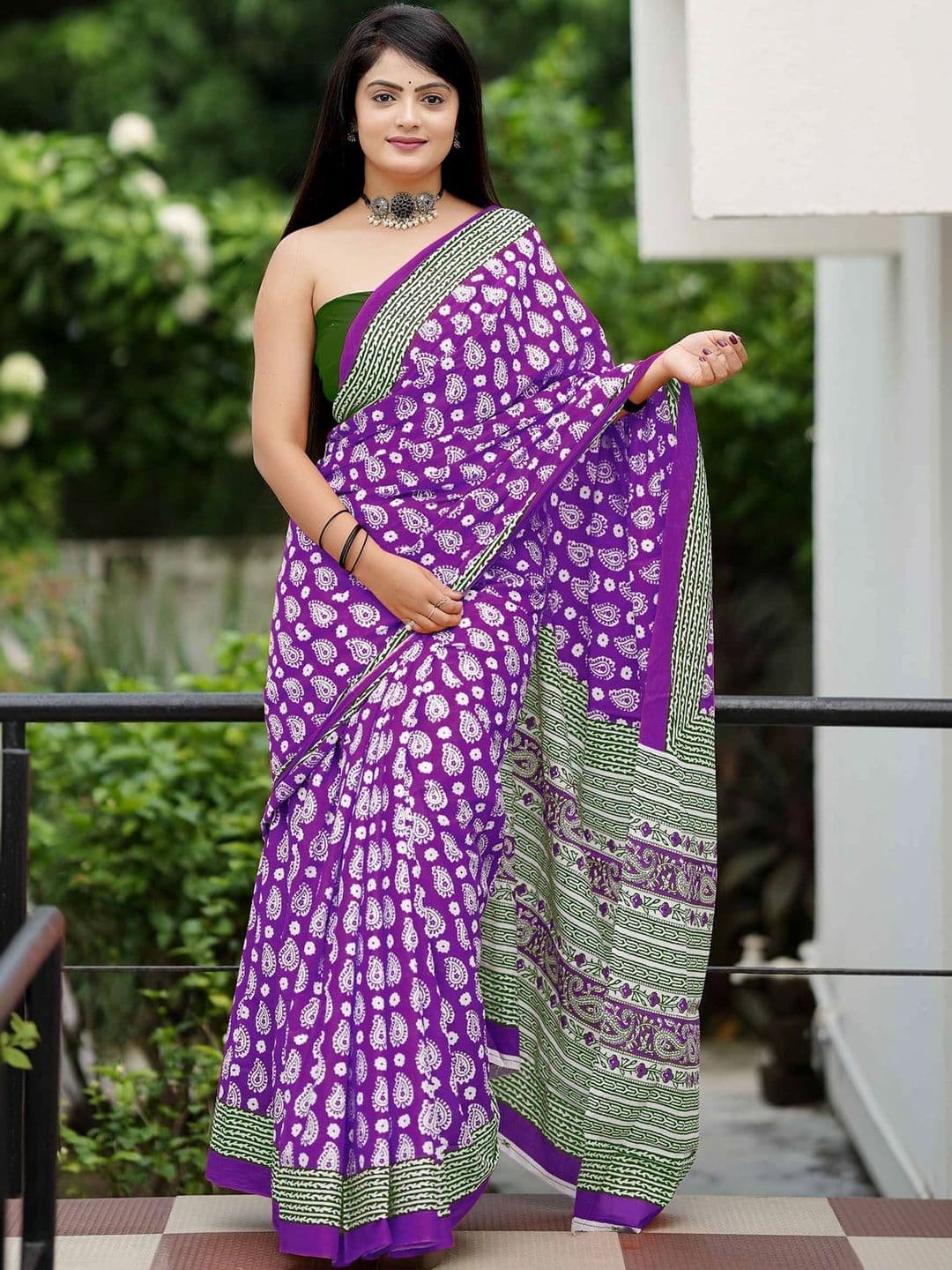 Sangria Women Paisley Print Pure Cotton Saree With Blouse Piece - view 1