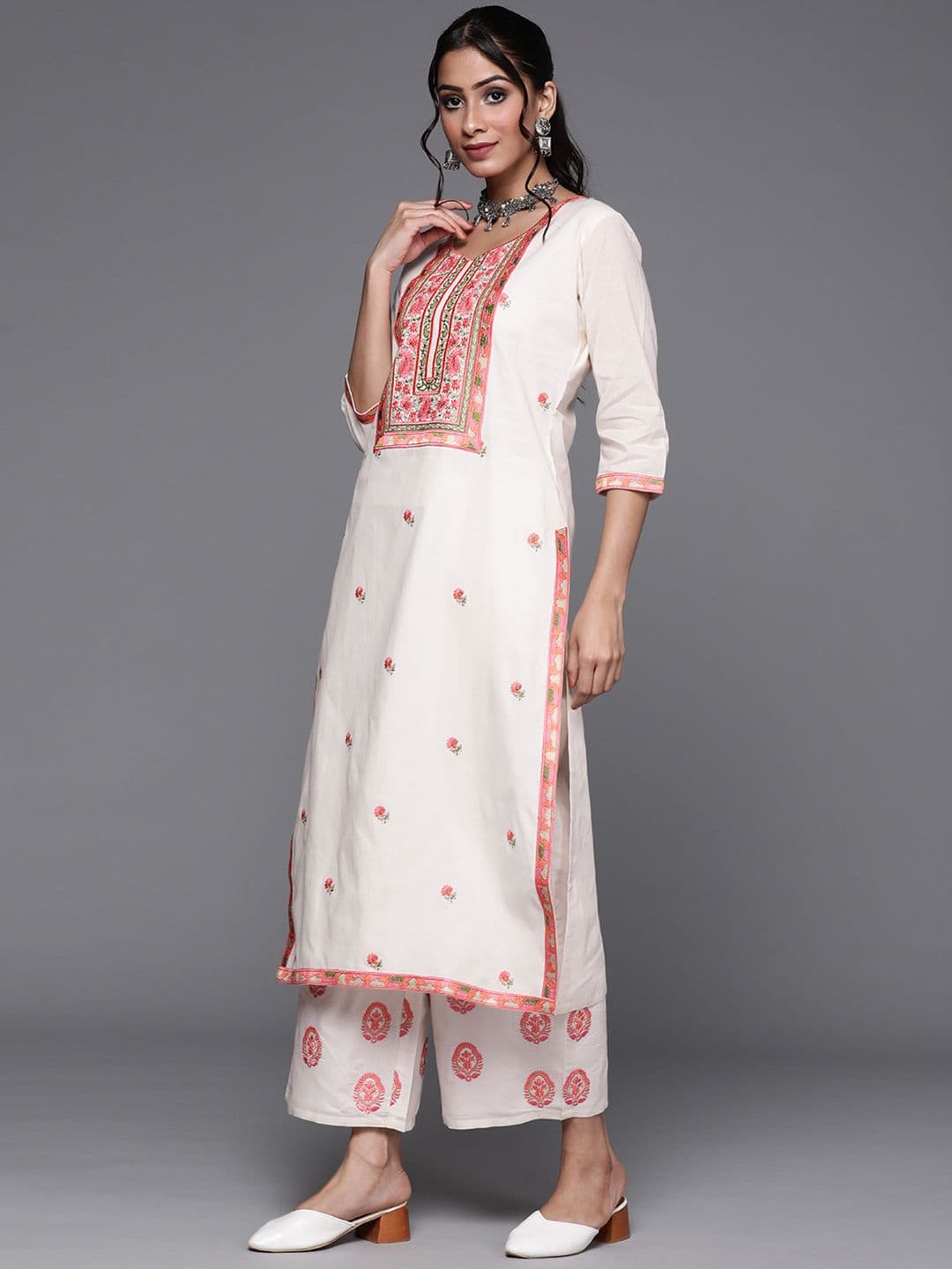 Libas Women Off White & Pink Cotton Floral Thread Work Kurta with Palazzos & Dupatta thumbnail 7