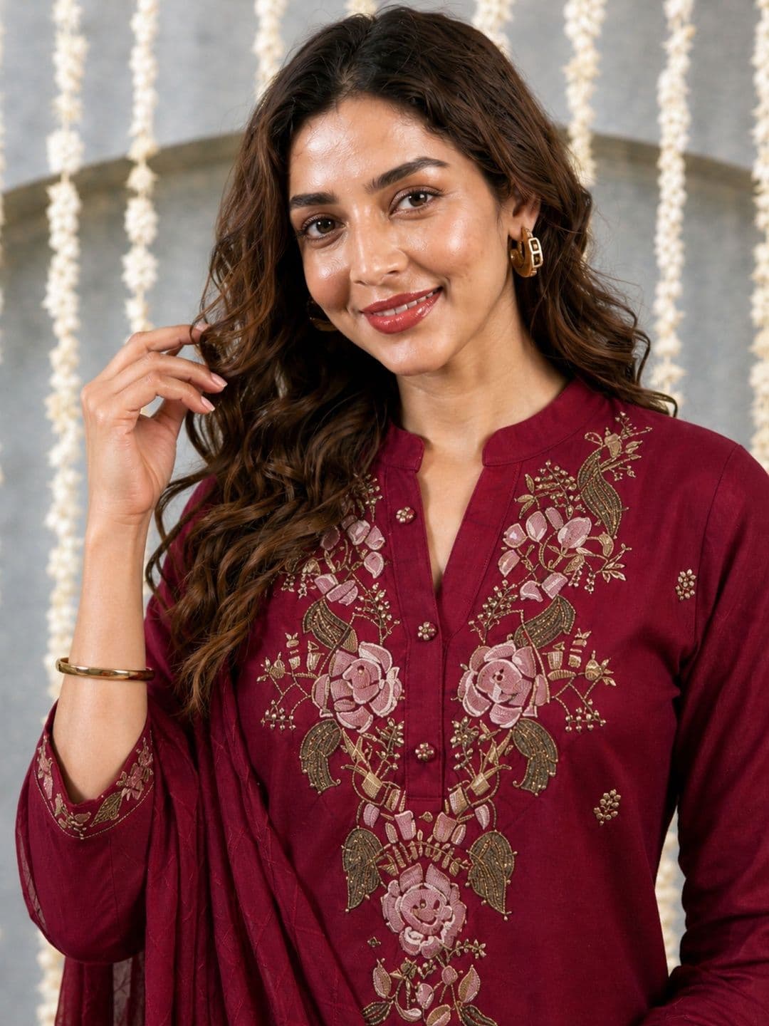 Klere Women Ethnic Motifs Embroidered Regular Thread Work Pure Cotton Kurta with Palazzos & With Dupatta thumbnail 5