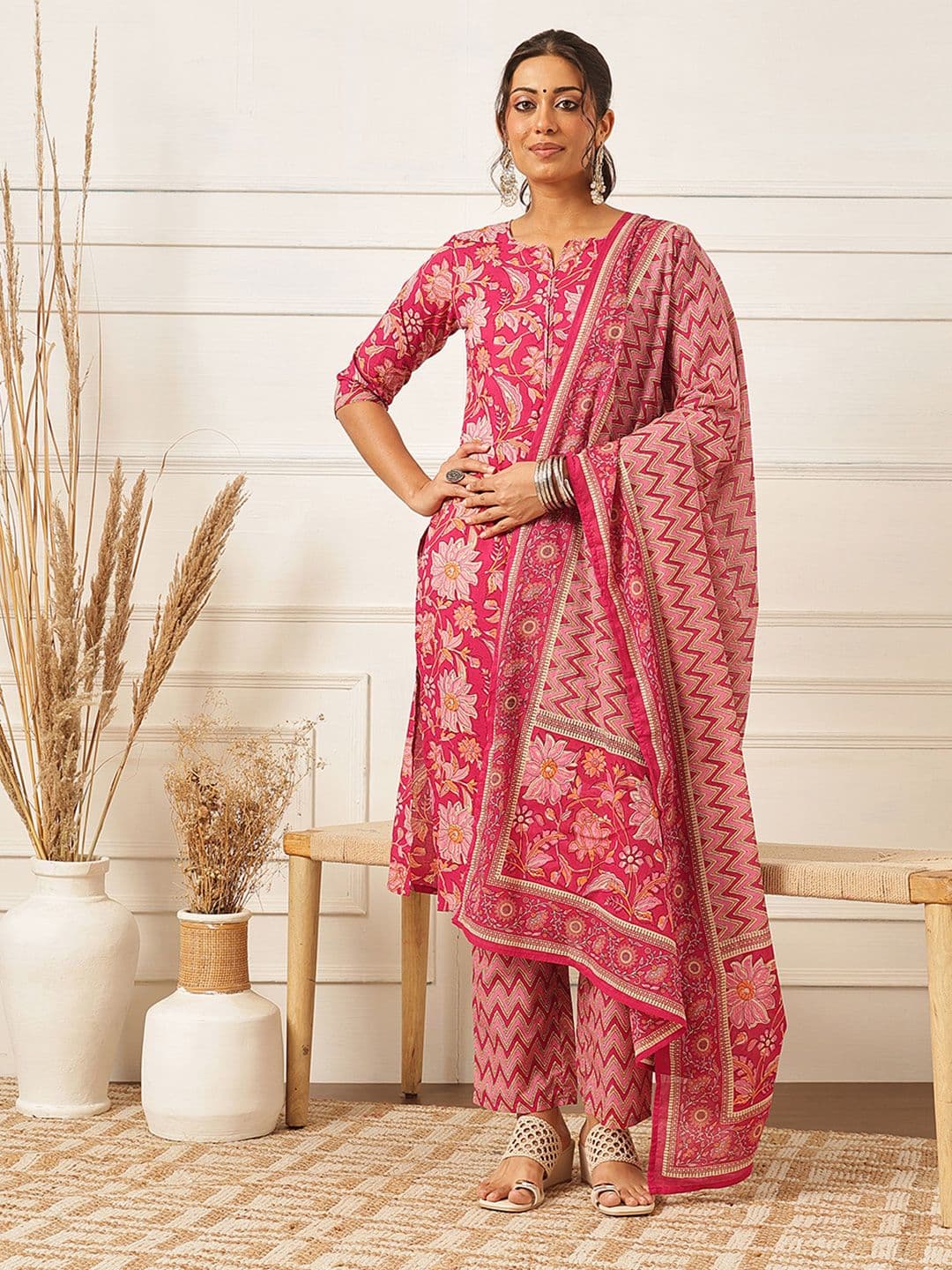 Ginni Arora Label Women Floral Printed Regular Pure Cotton Kurta with Trousers & With Dupatta thumbnail 6
