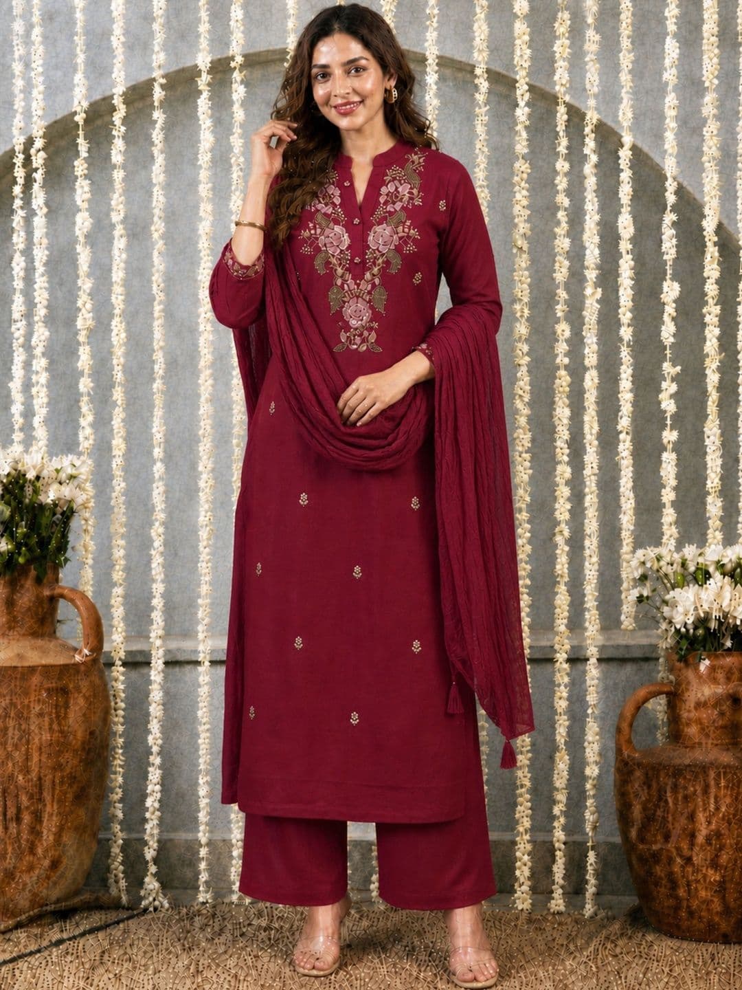 Klere Women Ethnic Motifs Embroidered Regular Thread Work Pure Cotton Kurta with Palazzos & With Dupatta - view 1