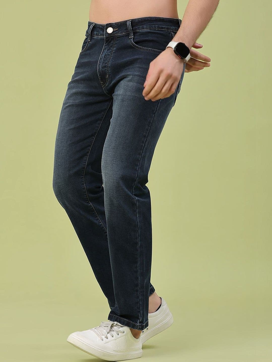 V-Mart Men Relaxed Fit Mid-Rise Light Fade Jeans thumbnail 5