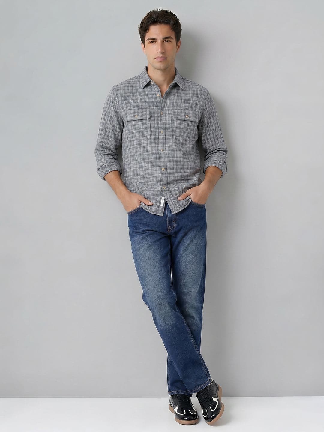 Levis Men 505 Straight Fit Stretchable Jeans thumbnail 2