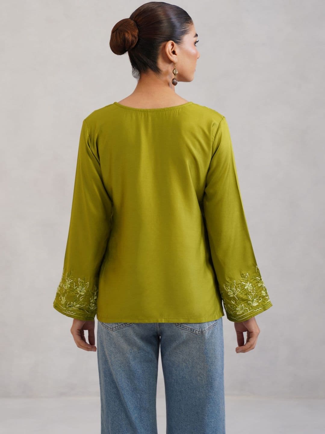 colorkosh Women Green Floral Embroidered Thread Work Sleeveless Kurta thumbnail 7