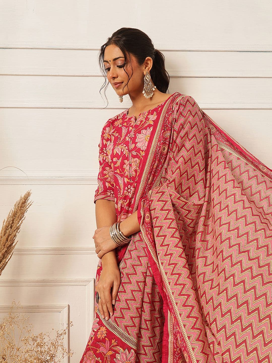 Ginni Arora Label Women Floral Printed Regular Pure Cotton Kurta with Trousers & With Dupatta thumbnail 5