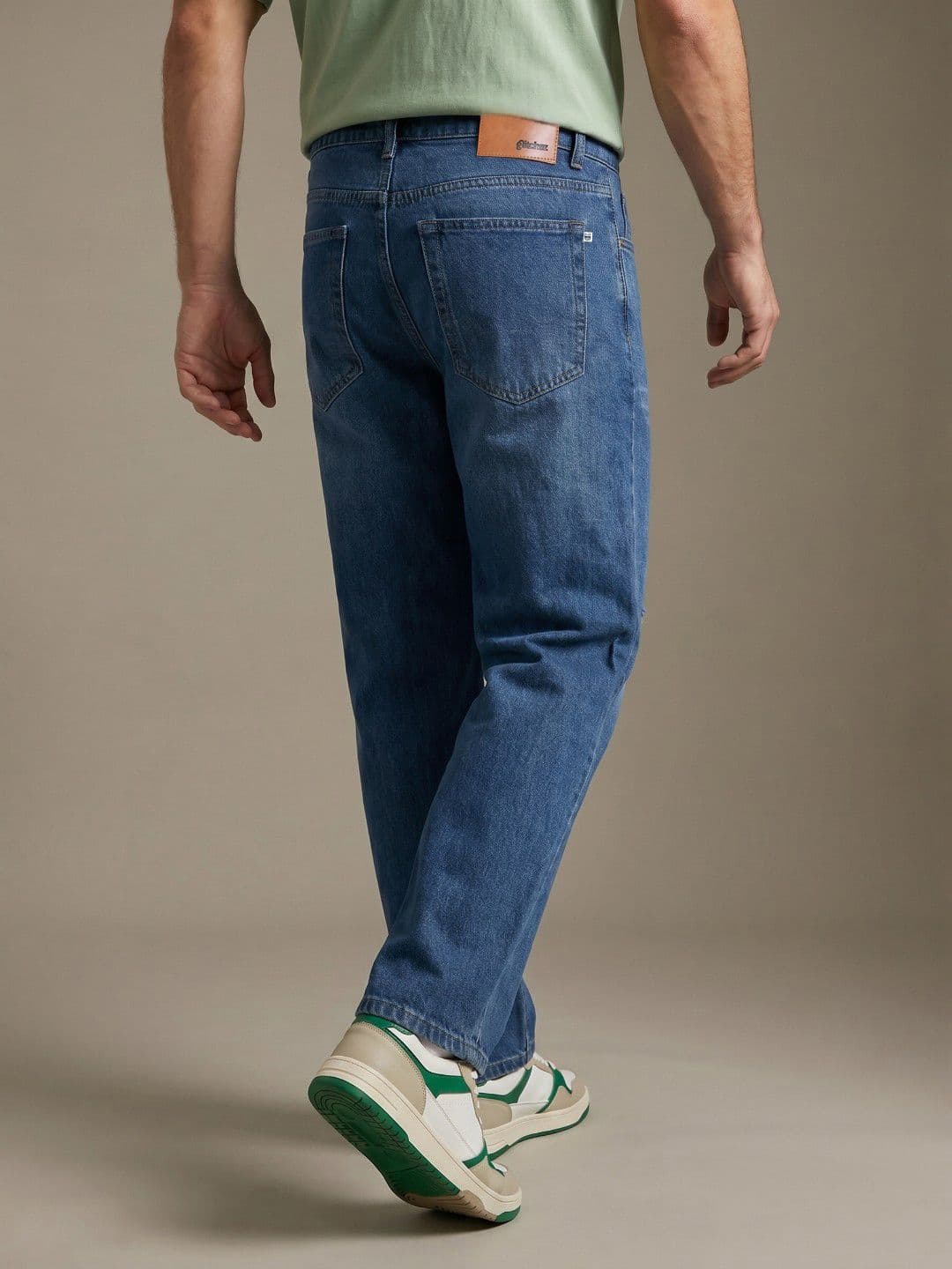 glitchez Men Pure Cotton Straight Fit Slash Knee Light Fade Jeans thumbnail 3