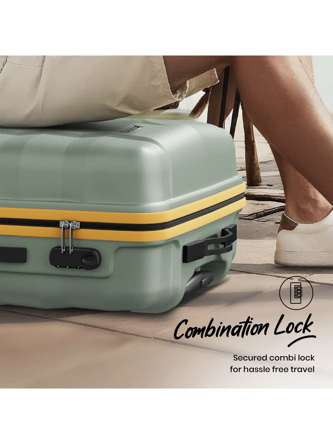 Aristocrat Comet Green Set of 2 Small & Medium Hard 56 & 66cm Trolley Bag with Smooth 8-Wheel thumbnail 2