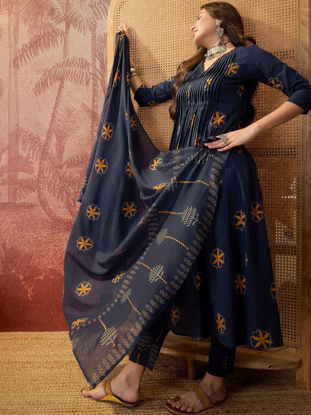 Sangria Printed Pure Cotton V-Neck Kurta & Trousers With Dupatta thumbnail 5