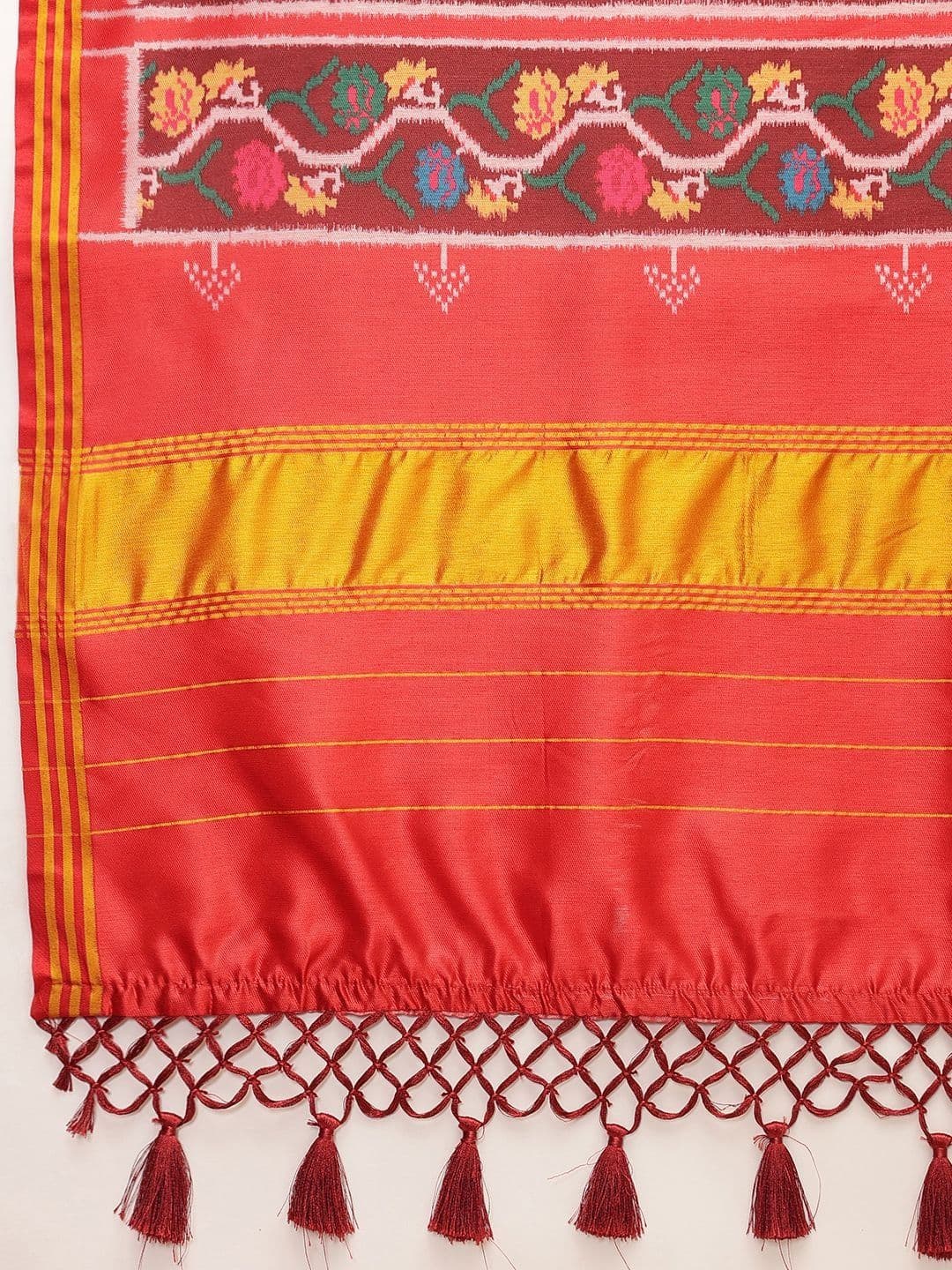 Silk Land Ethnic Motifs Printed Zari Silk Blend Patola Saree thumbnail 6