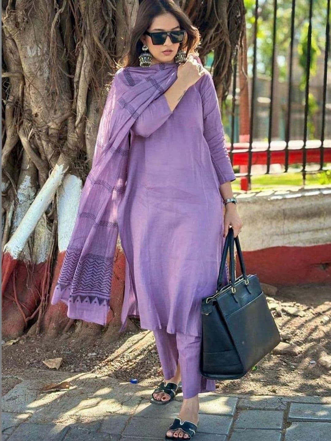 HERE&NOW Women Ethnic Motifs Regular Kurta with Trousers & With Dupatta - view 1