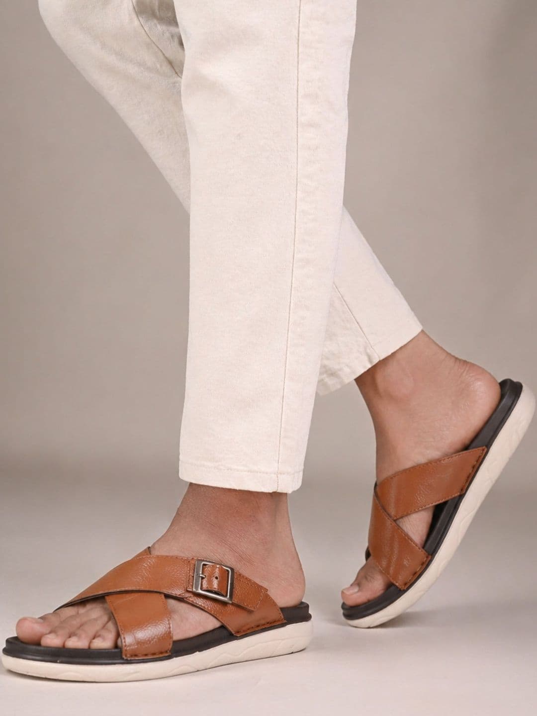 The Roadster Lifestyle Co Men Open Back Buckle Details Comfort Sandals - view 1