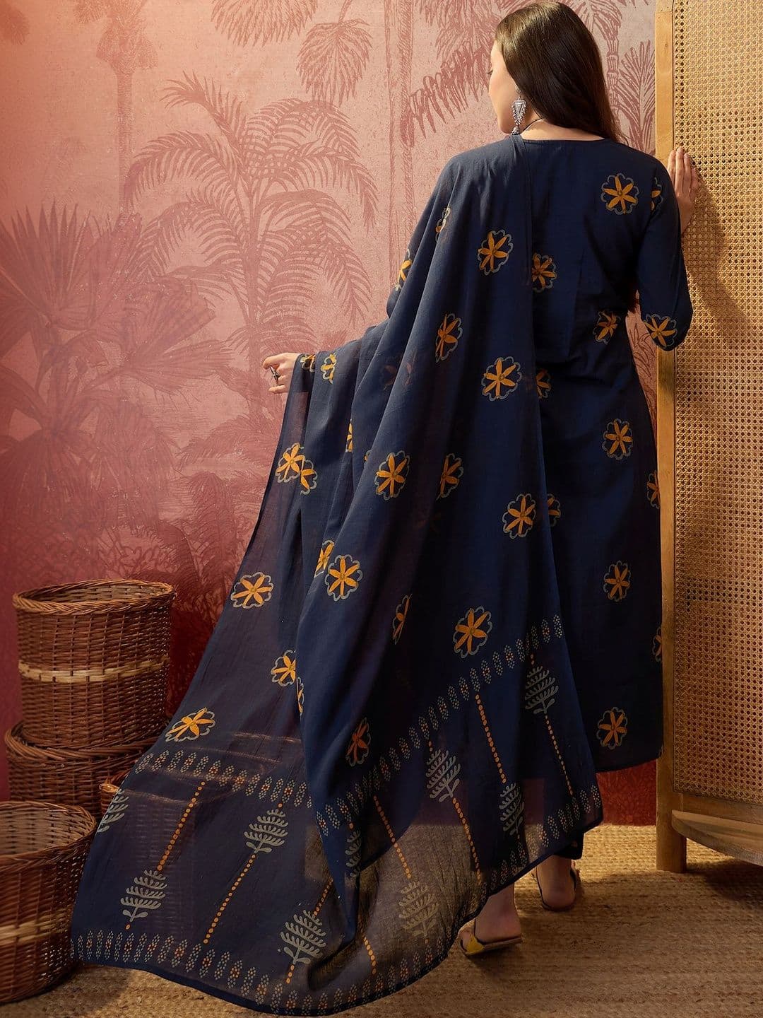 Sangria Printed Pure Cotton V-Neck Kurta & Trousers With Dupatta thumbnail 2