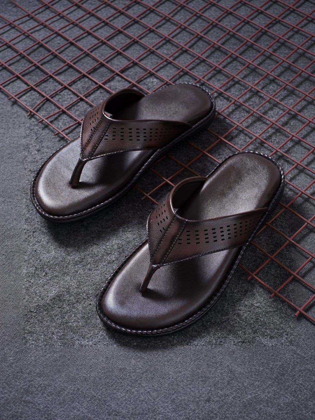 BANYY Men Thong Flip-Flops - view 1