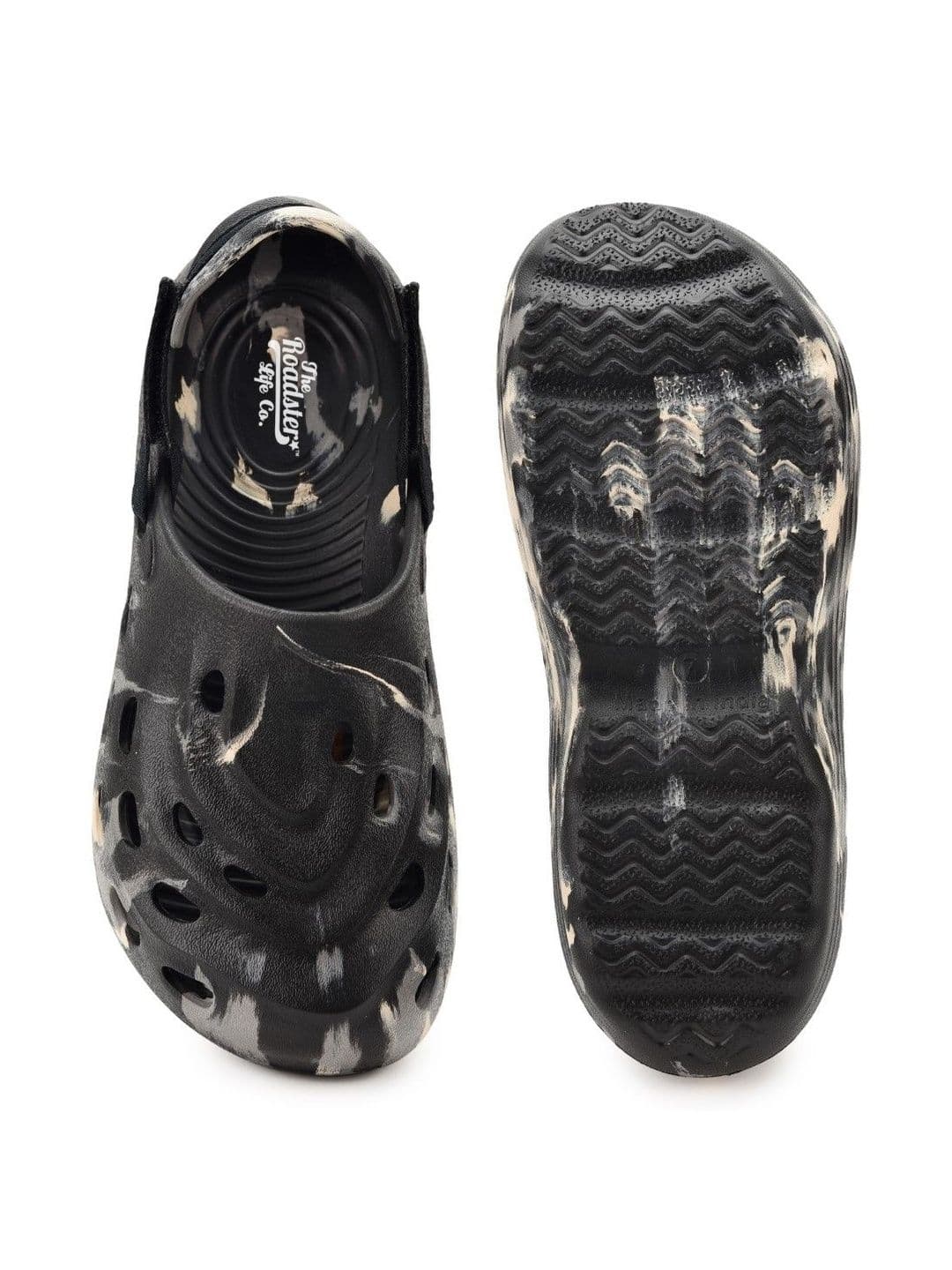 The Roadster Lifestyle Co. Men Printed Clogs Flip Flops thumbnail 3