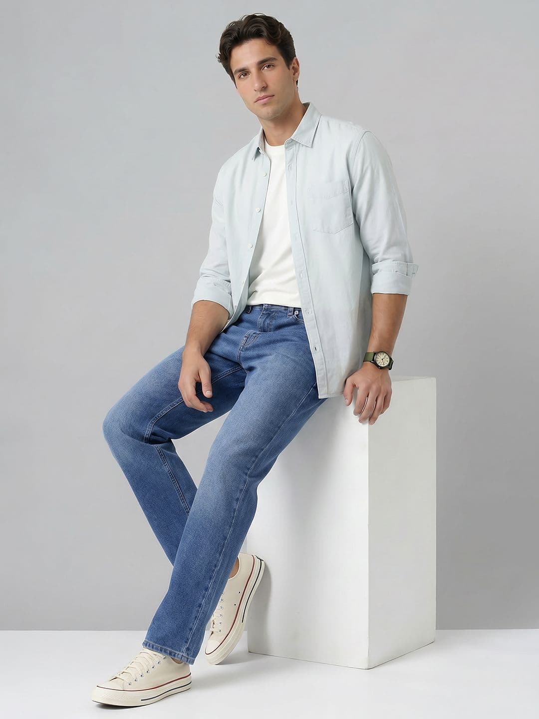 Levis Men 541 Tapered Fit Stretchable Jeans thumbnail 3