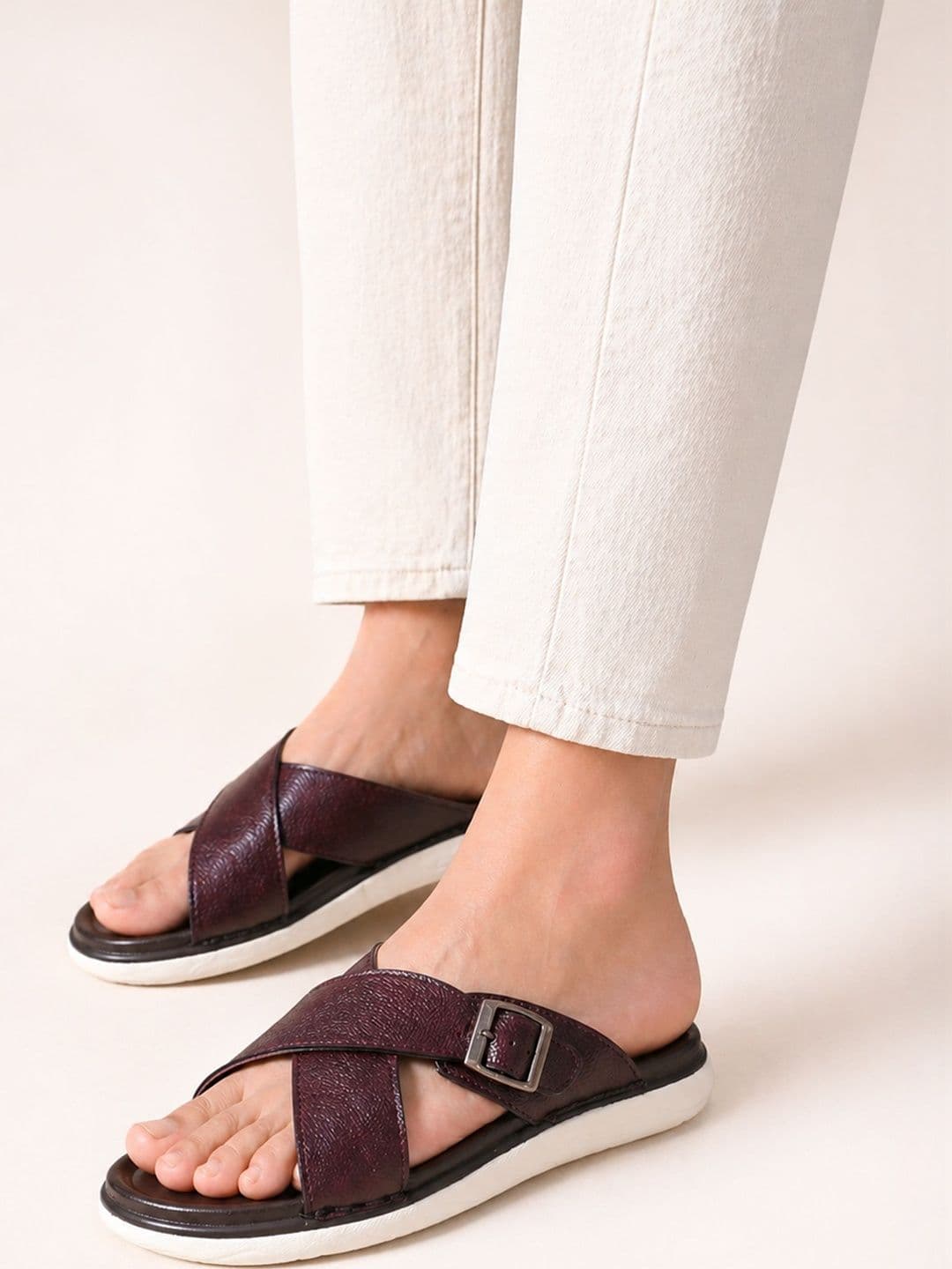 The Roadster Lifestyle Co Men Open Back Buckle Details Comfort Sandals - view 1