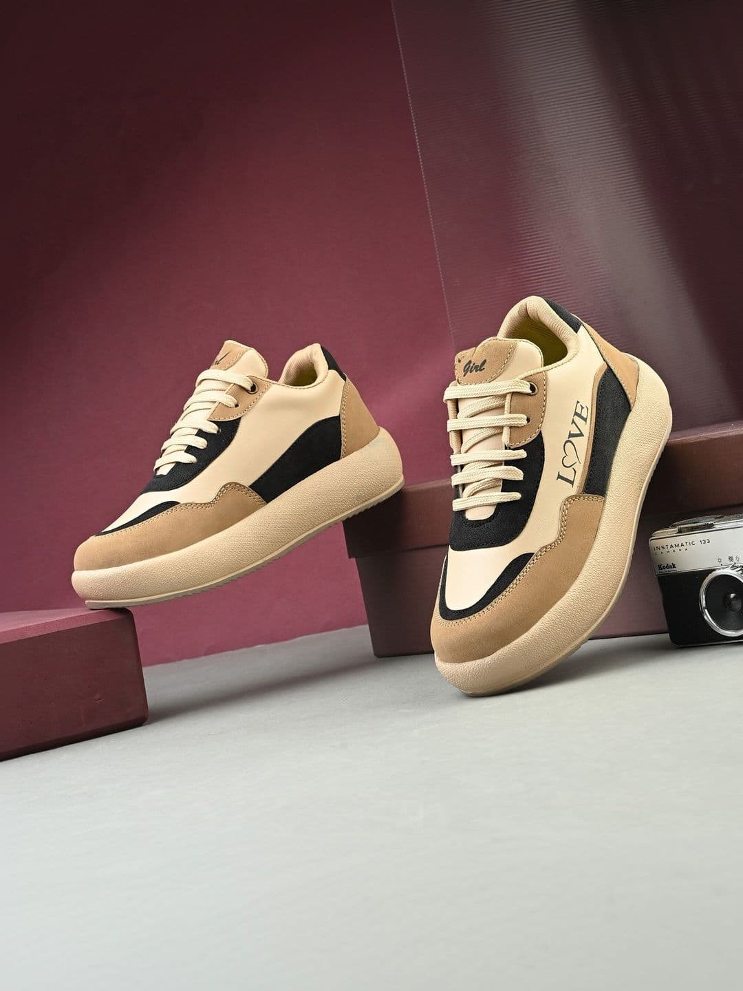 The Roadster Lifestyle Co Women Lace-Ups Walking Sports Shoes - view 1