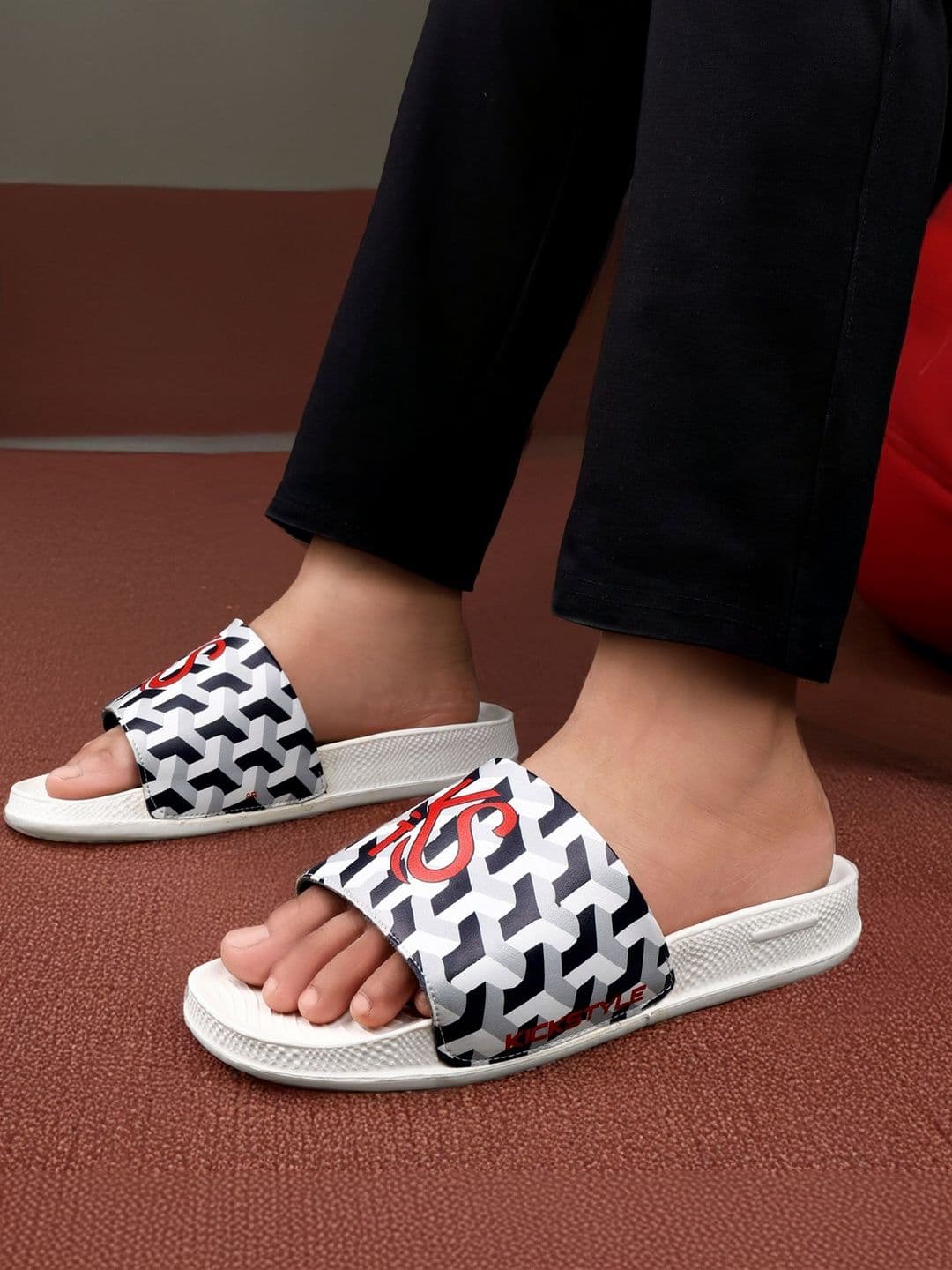 KICKSTYLE Men Printed Sliders thumbnail 5