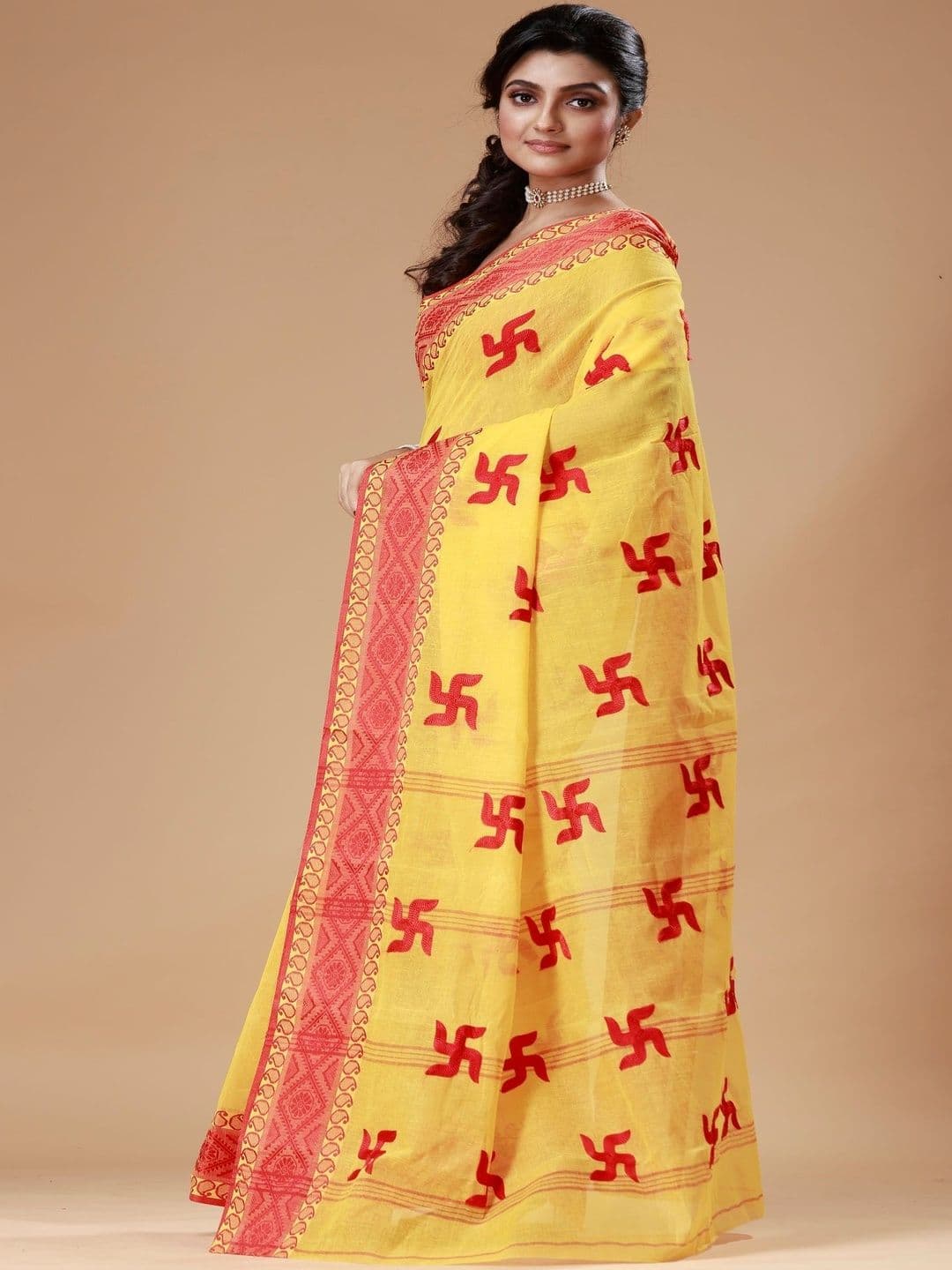 Hater Tat Ethnic Motifs Embroidered Pure Cotton Jamdani Saree thumbnail 3