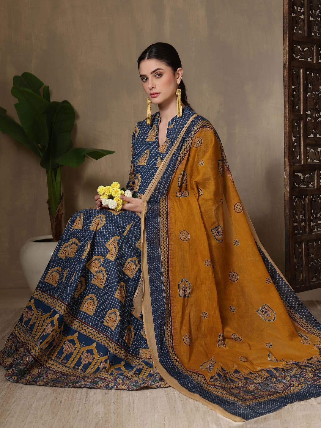 Kalphem Women Ethnic Motifs Printed Angrakha Pure Cotton Kurta with Trousers & With Dupatta thumbnail 4