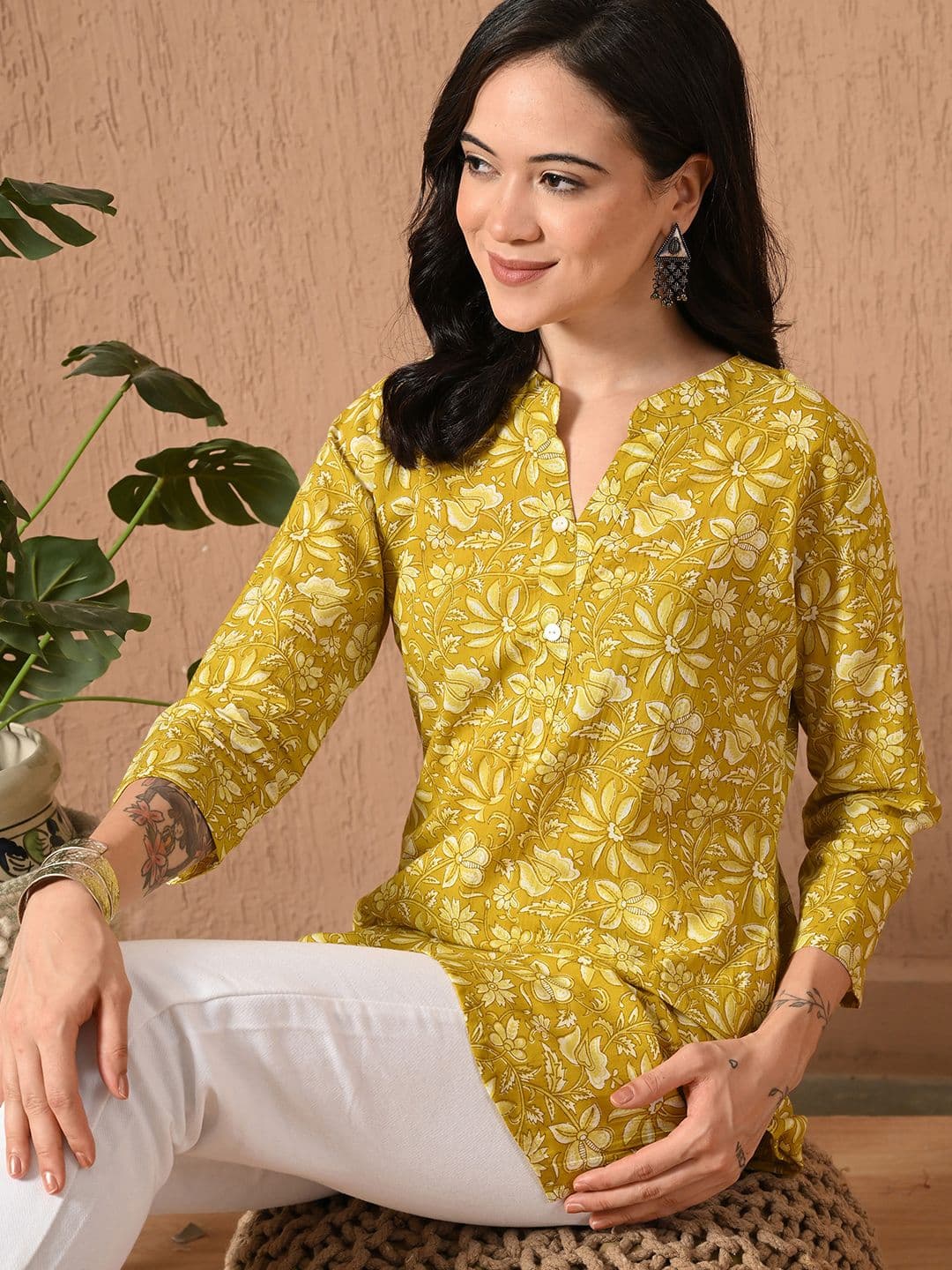 Anouk Rustic Floral Printed Pure Cotton Kurti - view 1