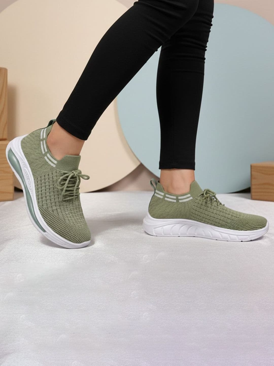 WILD LEOPARD Women Mesh Walking Non-Marking Shoes thumbnail 5