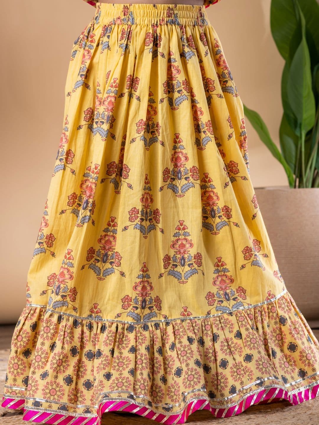 Readiprint Girls Printed Block Print Ready to Wear Lehenga & thumbnail 3