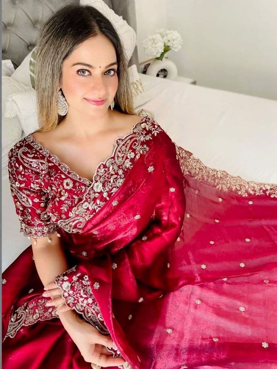 PEEYU Embellished Embroidered Satin Heavy Work Saree thumbnail 6