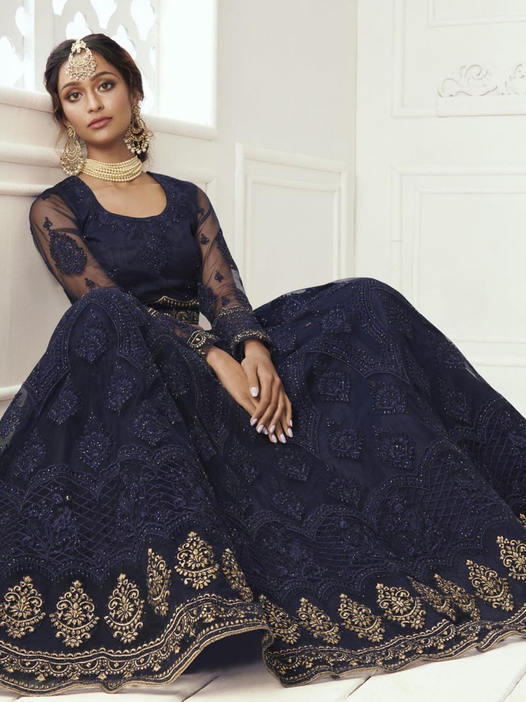 Fusionic Embellished Sequinned Semi-Stitched Lehenga & Blouse With Dupatta thumbnail 5