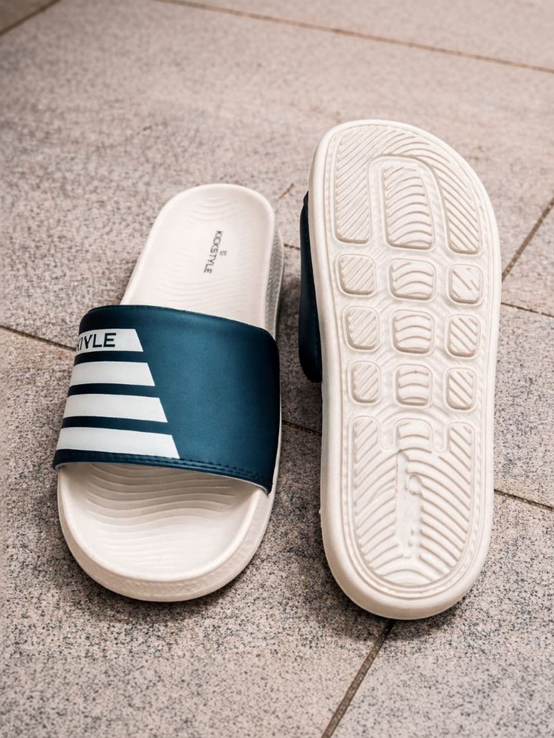 KICKSTYLE Men Striped Sliders thumbnail 5