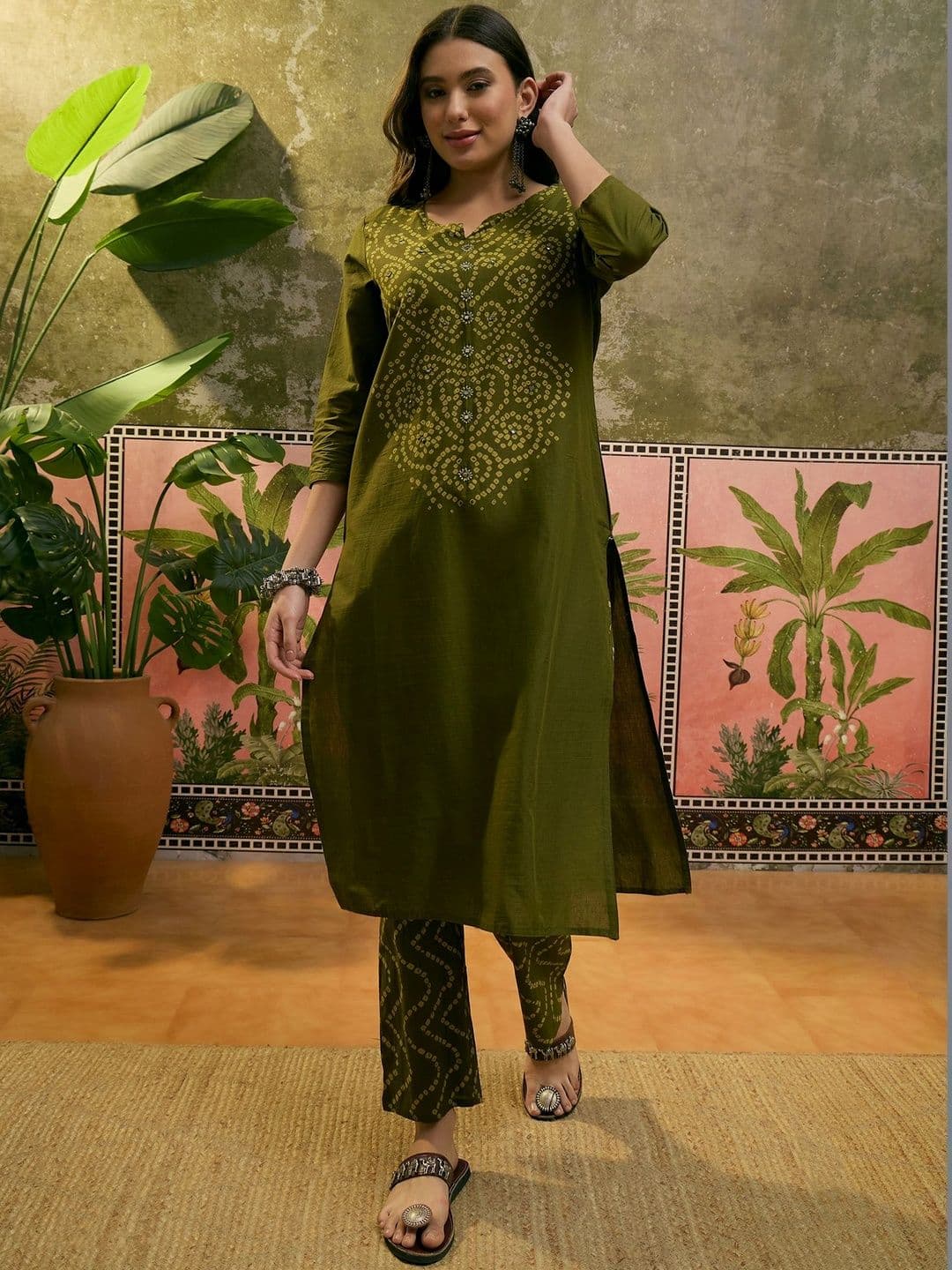 Sangria Printed Pure Cotton Round Neck Kurta & Trousers With Dupatta thumbnail 2