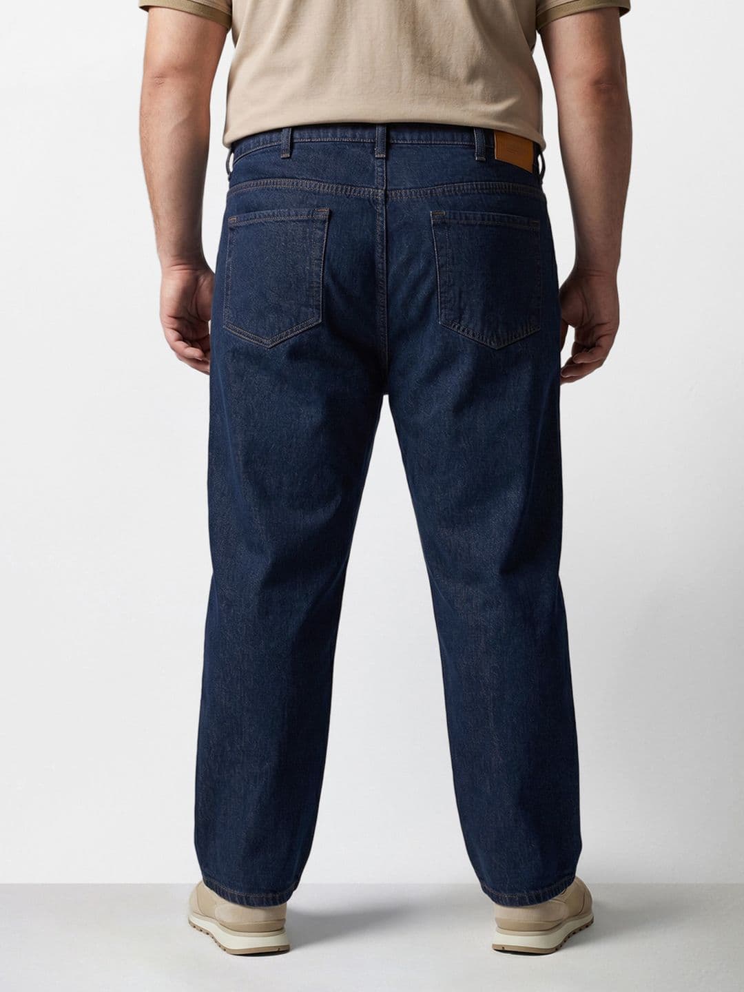 The Indian Garage Co Men Relaxed Fit Mid-Rise Jeans thumbnail 4
