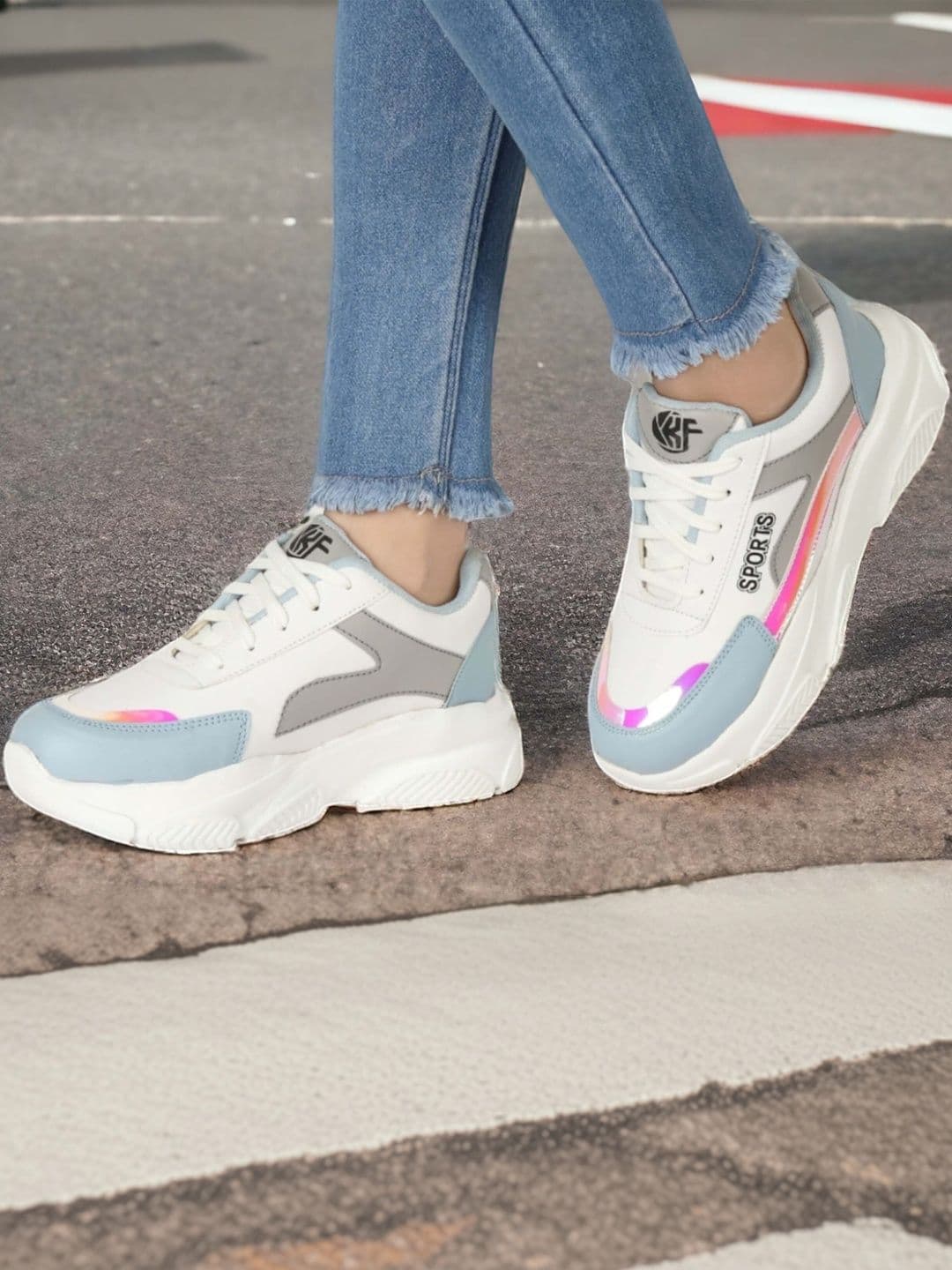 The Roadster Lifestyle Co Women Lace-Ups Walking Sports Shoes thumbnail 3