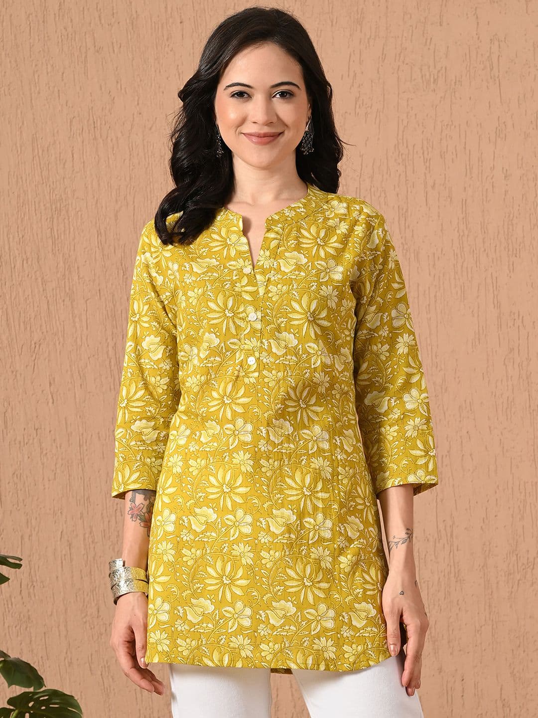 Anouk Rustic Floral Printed Pure Cotton Kurti thumbnail 7