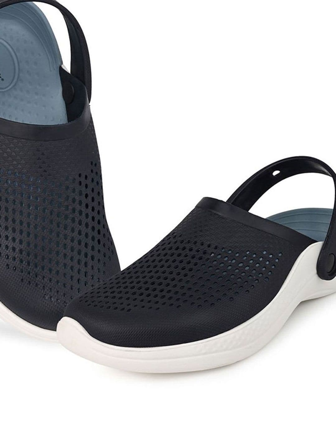 CROSSKIX Men Croslite Clogs thumbnail 2