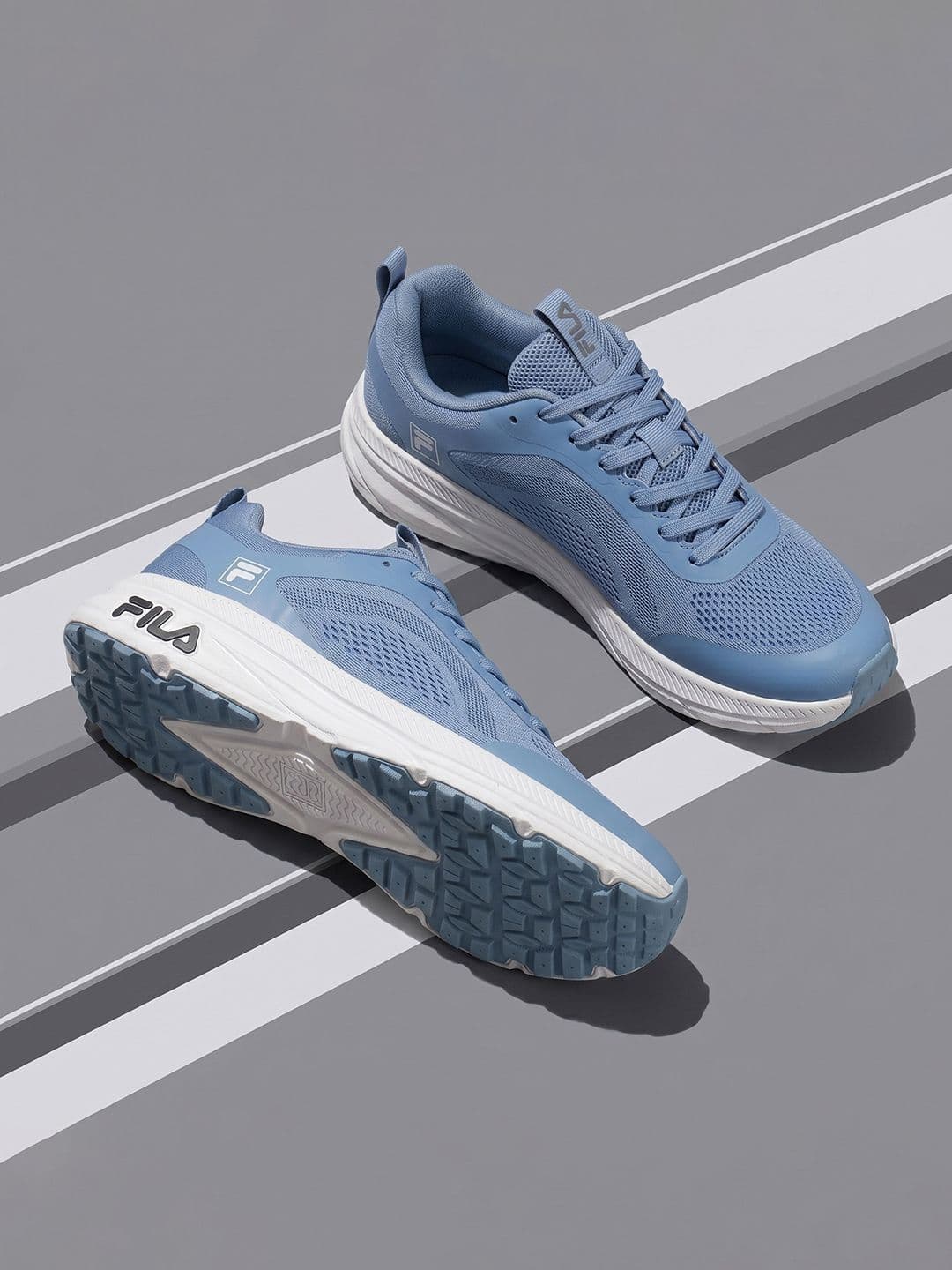 FILA ATOZZ Men Mesh Running Non-Marking Shoes - view 1