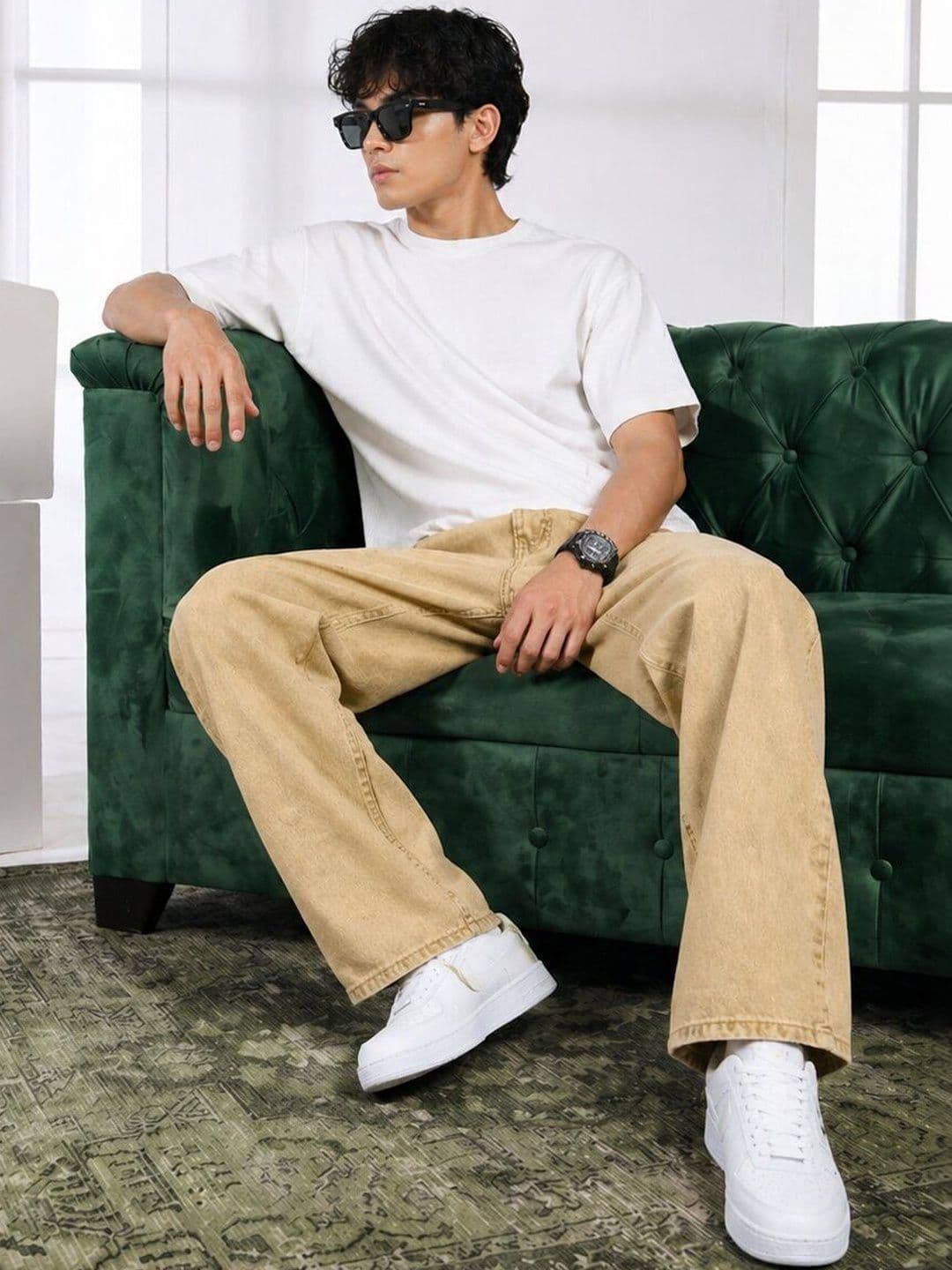 BESTLOO Men Relaxed Fit Mid-Rise Stretchable Jeans thumbnail 3