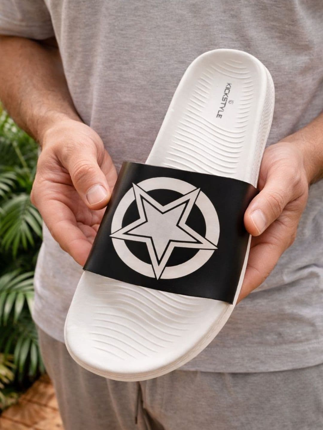 KICKSTYLE Men Printed Sliders thumbnail 2