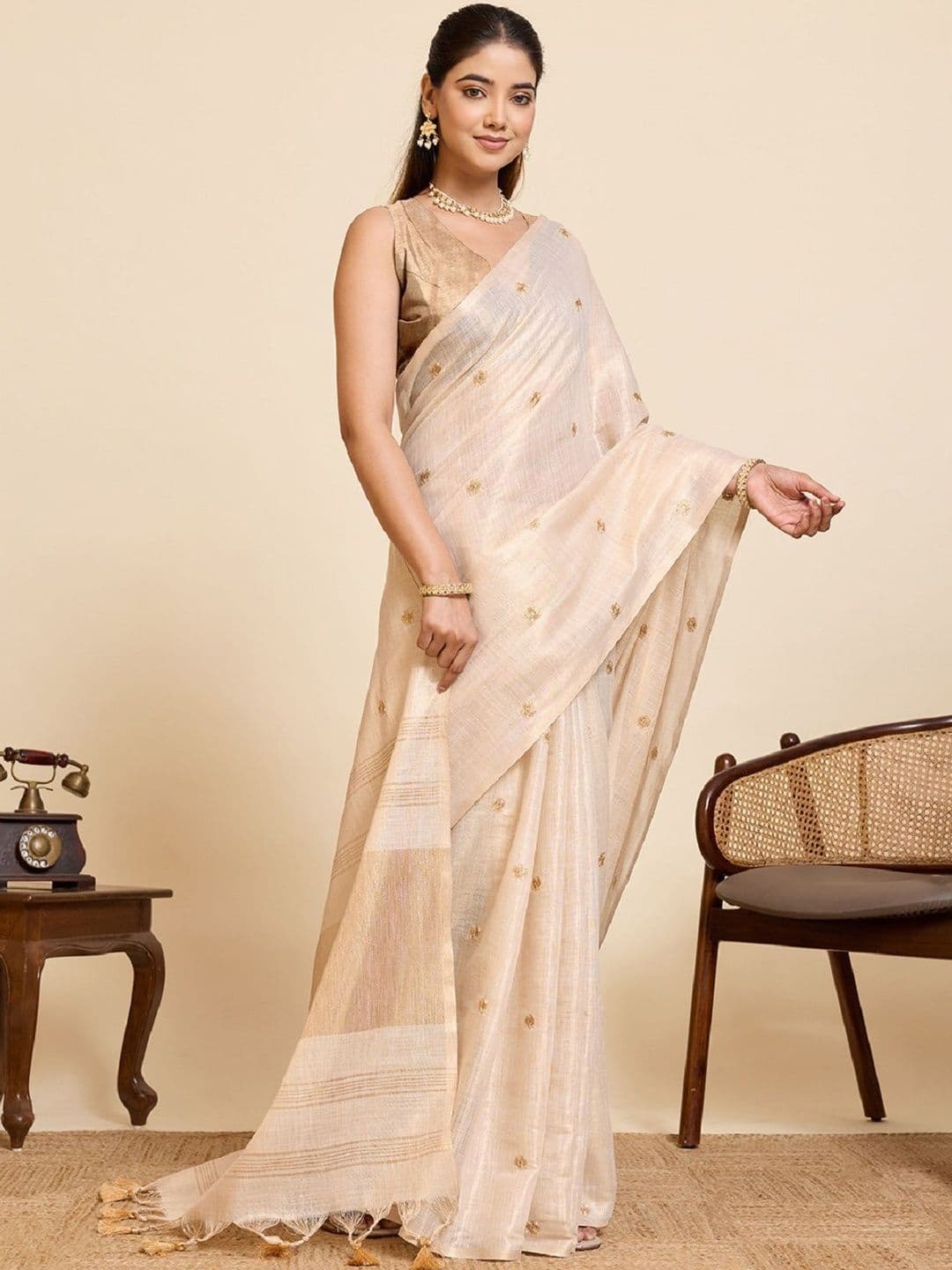 DWIJA FASHION Woven Design Embroidered Linen Blend Handloom Saree - view 1