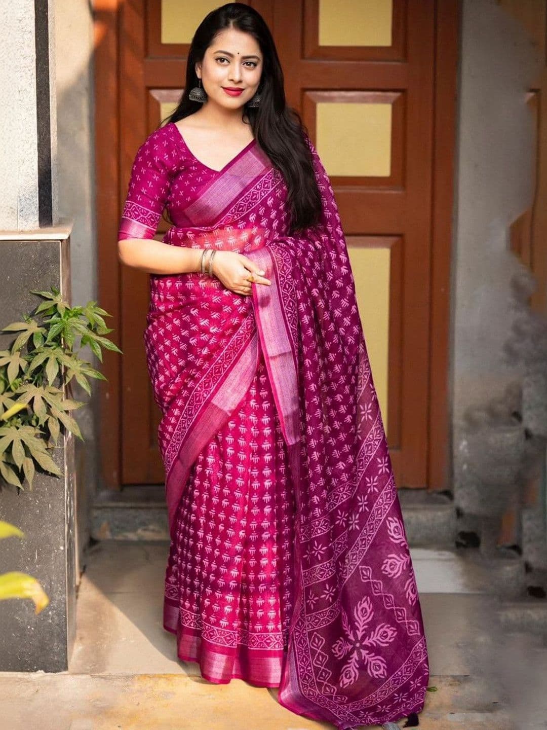 STAVA CREATION Ethnic Motifs Pure Linen Saree thumbnail 3