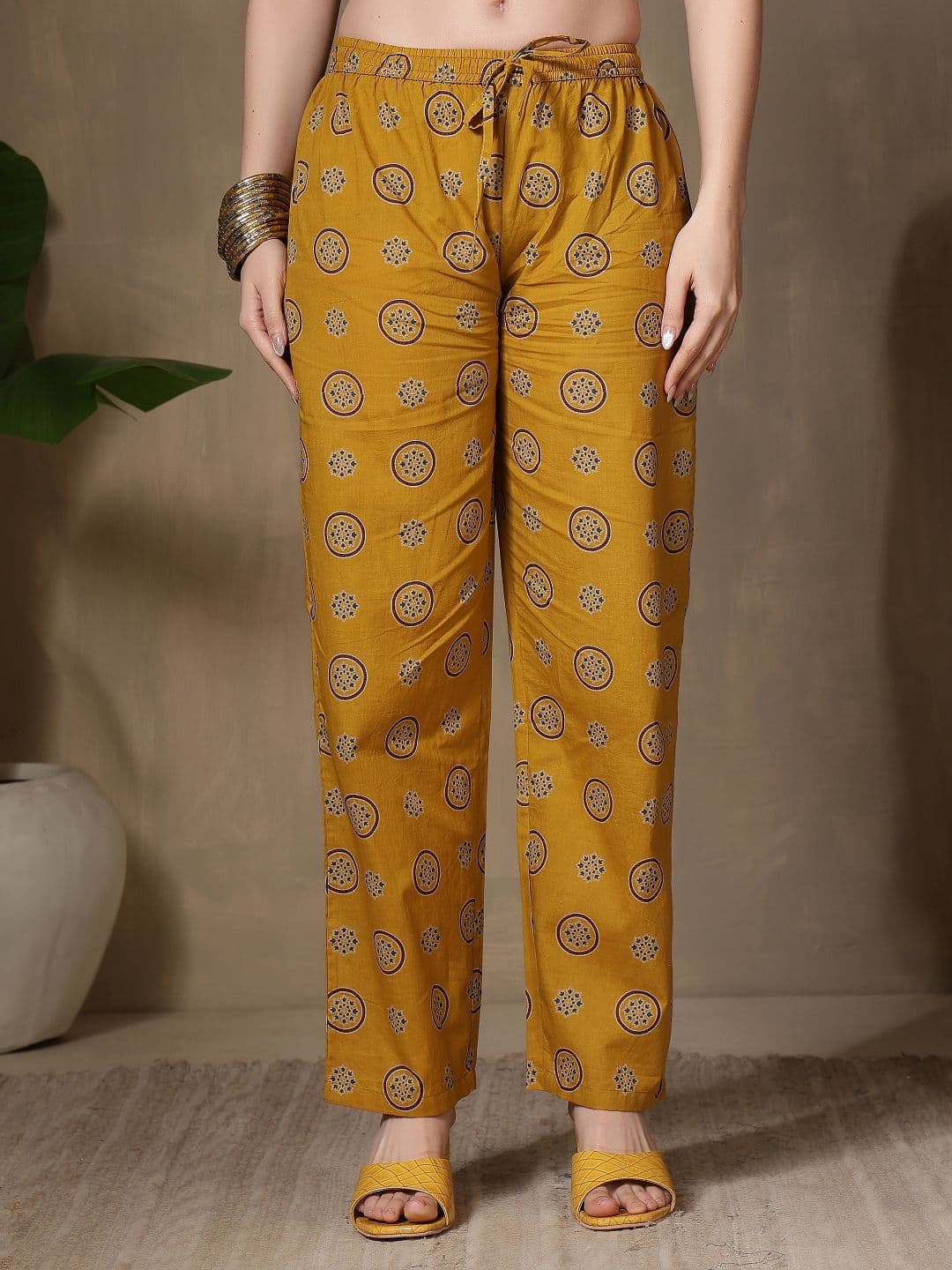 Kalphem Women Ethnic Motifs Printed Angrakha Pure Cotton Kurta with Trousers & With Dupatta thumbnail 3