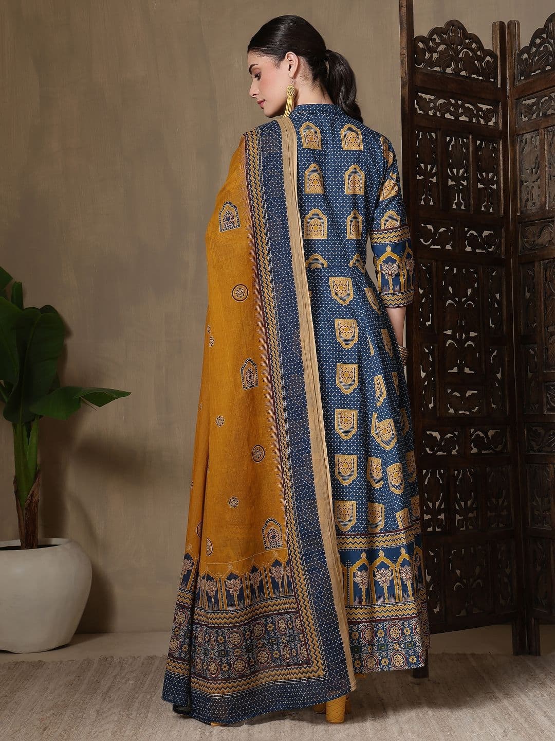 Kalphem Women Ethnic Motifs Printed Angrakha Pure Cotton Kurta with Trousers & With Dupatta thumbnail 7