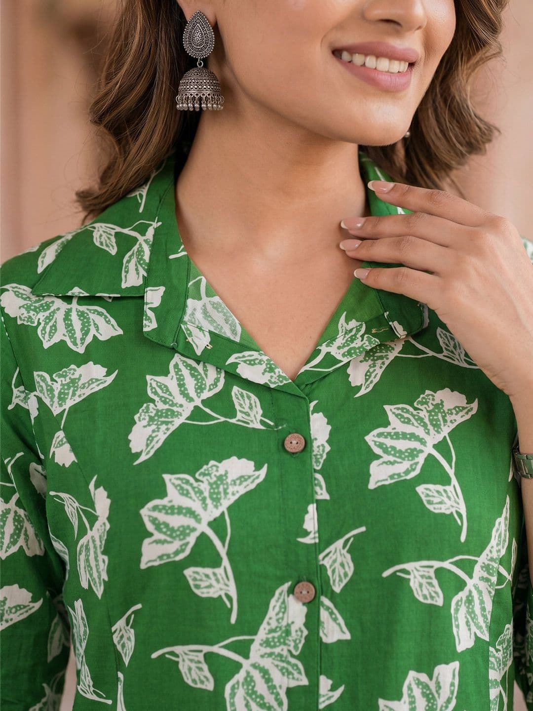 Bunkari Women Floral Printed Regular Pure Cotton Kurta with Palazzos thumbnail 7