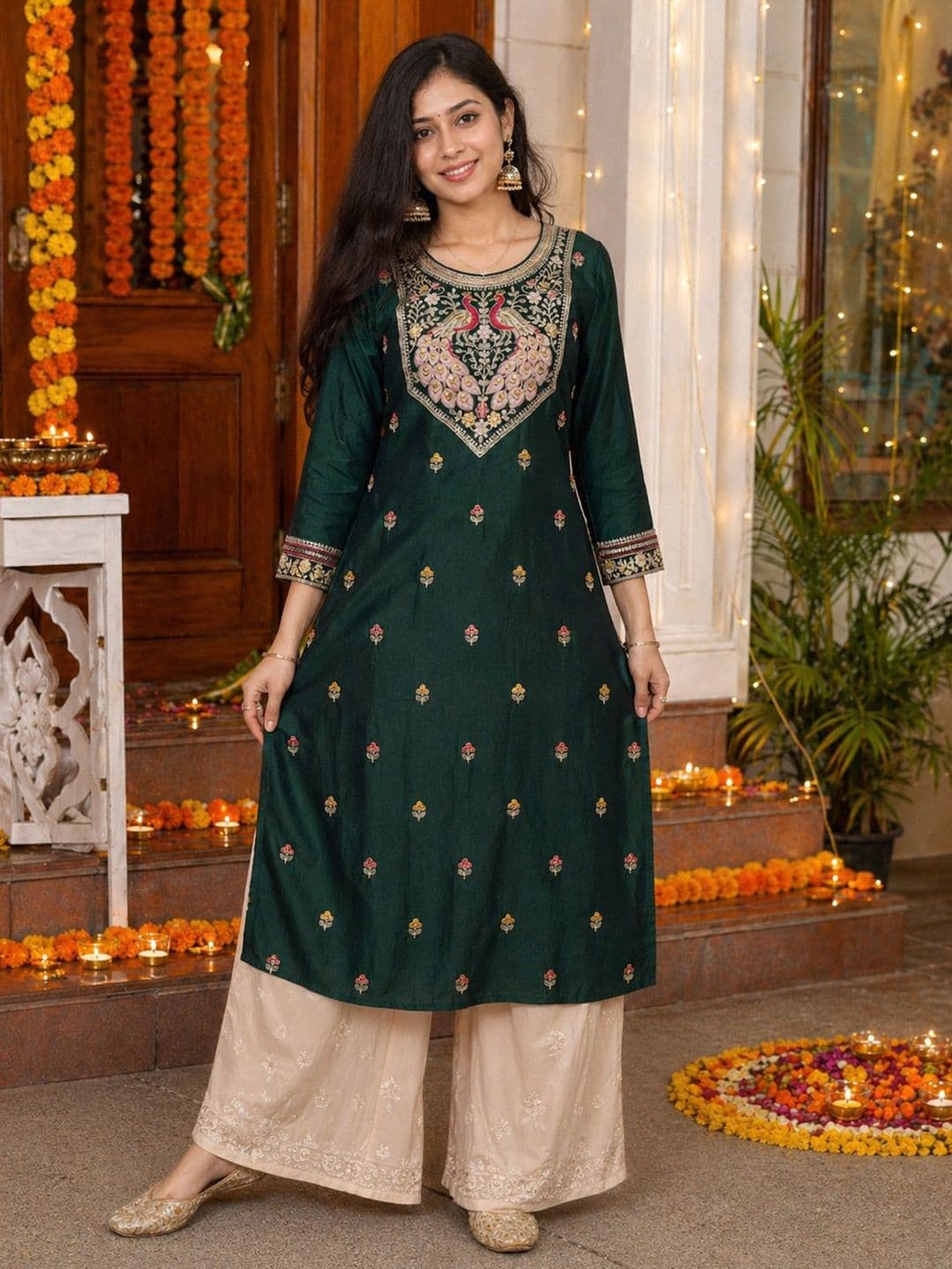 rarethread Women Ethnic Motifs Embroidered Thread Work Kurta thumbnail 6