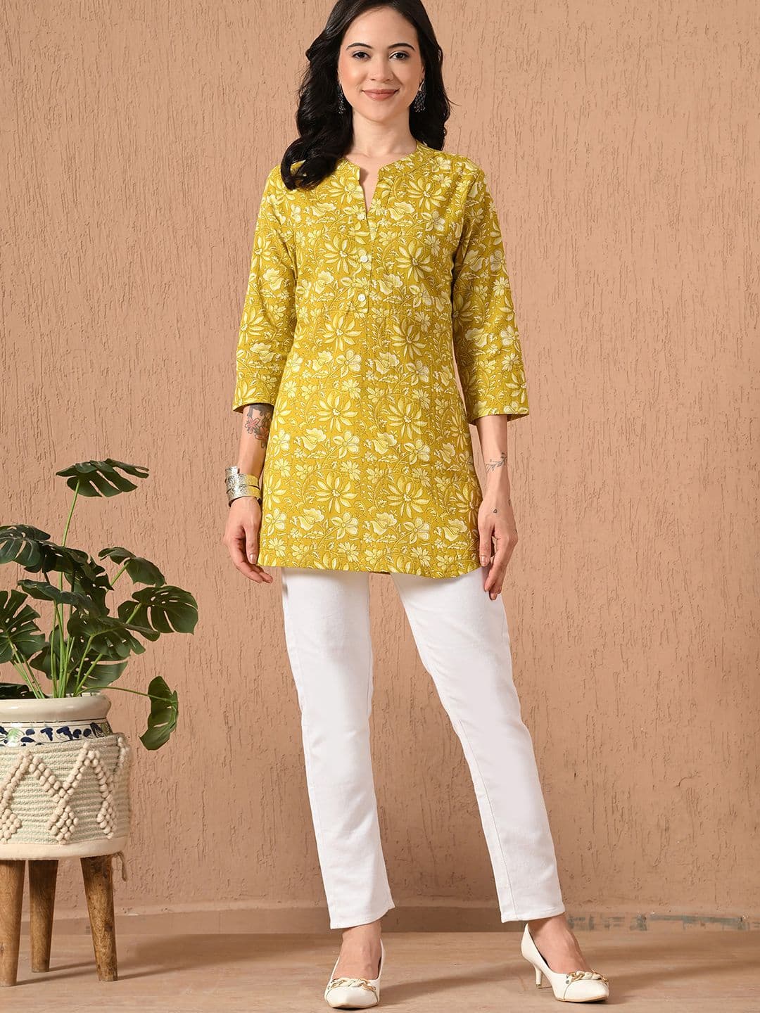Anouk Rustic Floral Printed Pure Cotton Kurti thumbnail 3