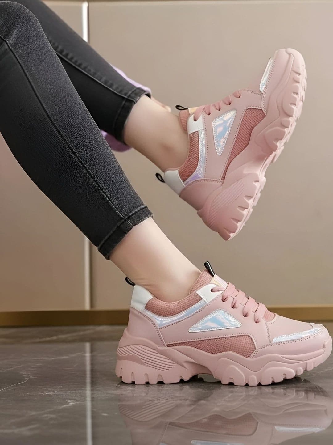 The Roadster Lifestyle Co Women Lace-Ups Walking Sports Shoes thumbnail 2