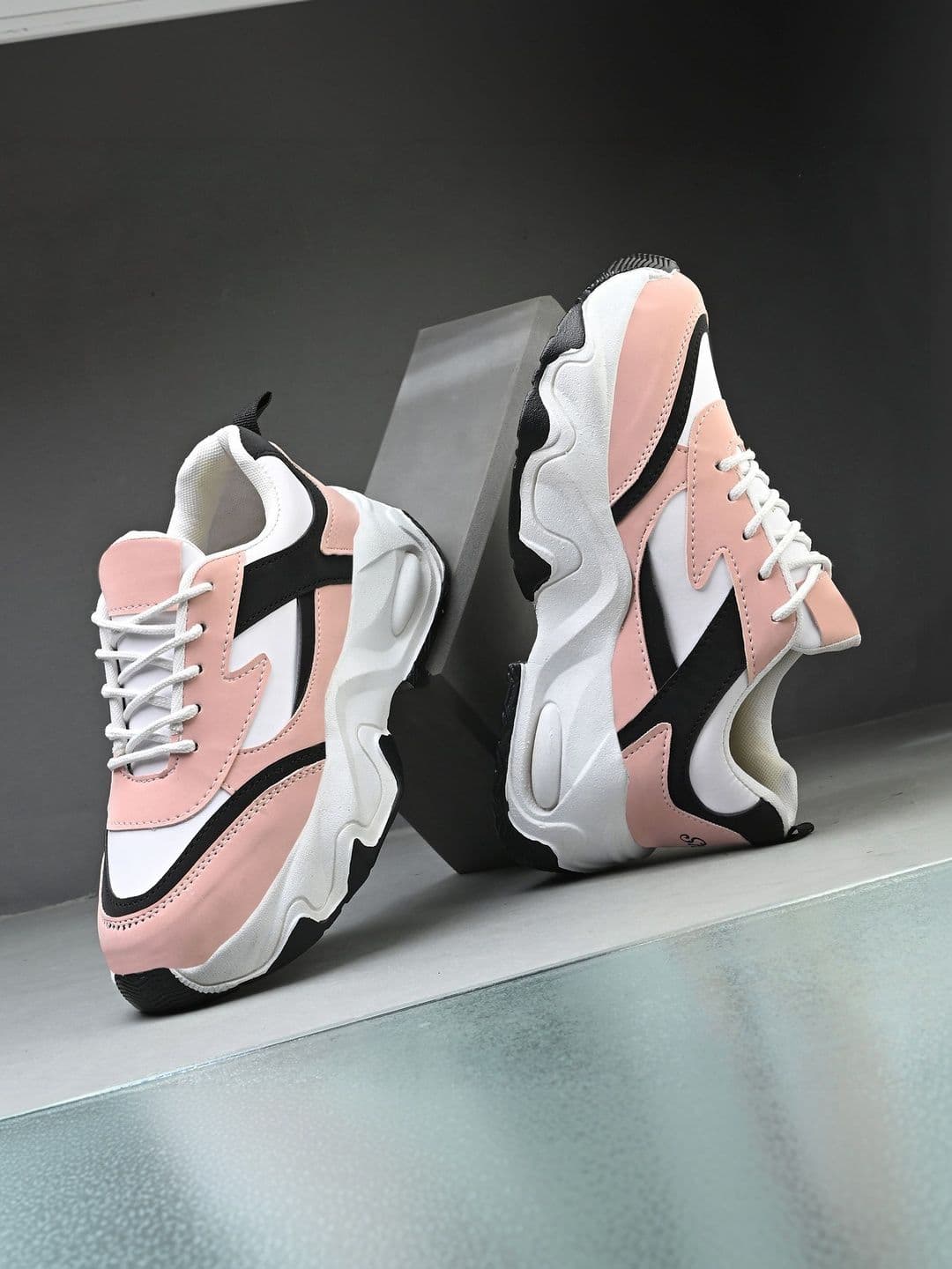 The Roadster Lifestyle Co Women Lace-Ups Walking Sports Shoes - view 1