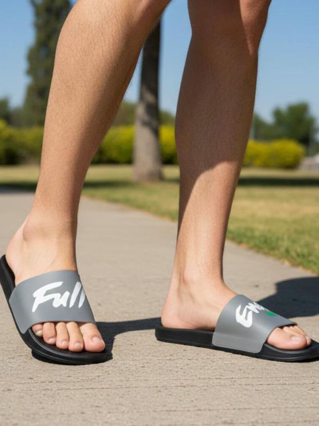 PERY PAO Men Printed Sliders thumbnail 5